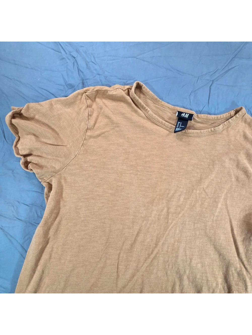H&M crewneck t-shirt